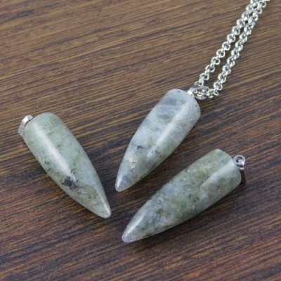 zawieszka-labradoryt-sopel-kamien-naturalny-ciemne-srebro