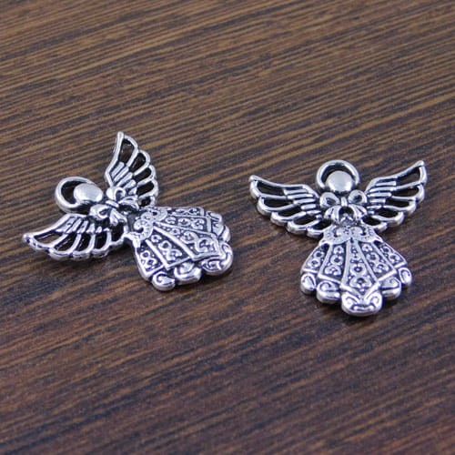 Zawieszka anioł z metalu 26x14x2.7mm ciemna srebrna (2szt.)