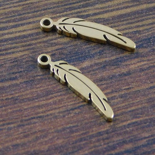 Zawieszka pióro stal nierdzewna 17x4mm złota (1szt.)