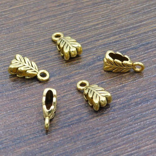 Podwieszka metalowa 13.5x6.5x4.5mm stare złoto (4szt)