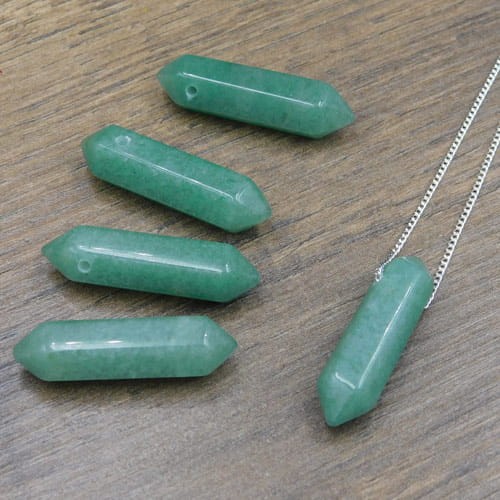 zawieszka-grot-awenturyn-kamien-naturalny-zielony-30mm