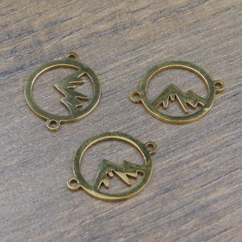 zlota-zawieszka-lacznik-gory-stal-chirurgiczna-19x15mm