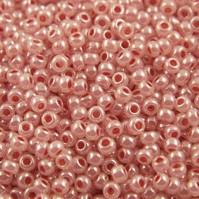 TOHO Round 11/0 Ceylon Tomato Soup (10g)