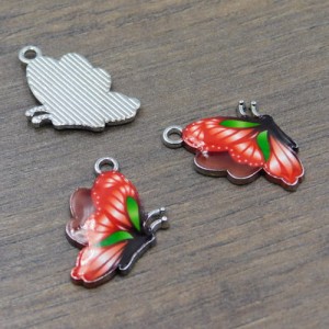 Zawieszka motyl z metalu i emalii 24.5x16mm czerwona (1szt)