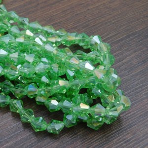 Kryształki bicone szklane 8mm jasno zielone AB (około 38szt.)
