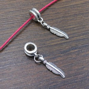 Zawieszka listek z metalu z podwieszką 30x7mm ciemna srebrna (2szt)