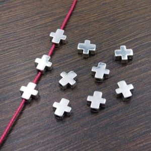Przekładka krzyżyk z metalu 8.5x8x3.5mm ciemna srebrna (6szt.)