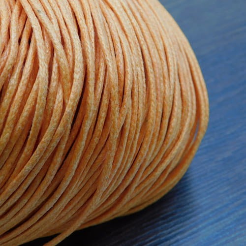 Sznurek bawełniany woskowany 1.5mm jasny pomarańczowy (5m)