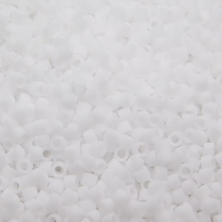 koraliki-szklane-cylindryczne-toho-treasure-11-0-opaque-frosted-white-matowa-biel