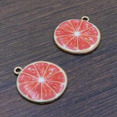 Zawieszka grejfrut z metalu i emalii 26x23mm czerwona (1szt.)
