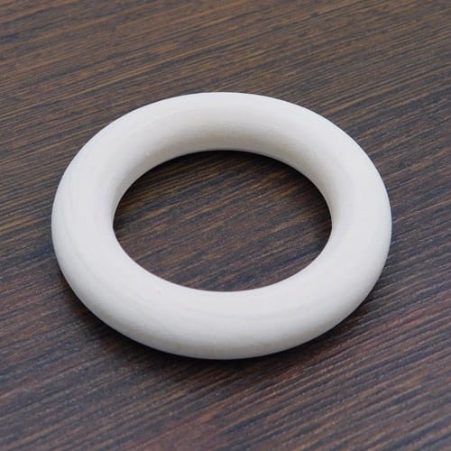 Kółko do makramy z drewna surowego 55x10.5mm kremowe (1szt.)