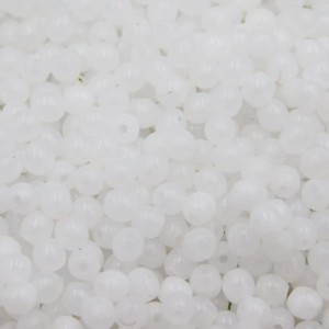Czeskie koraliki szklane kulki 3mm Alabaster (40szt.)