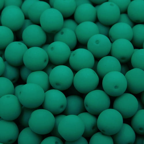 czeskie-koraliki-szklane-kulki-neon-emerald-matowe-6mm