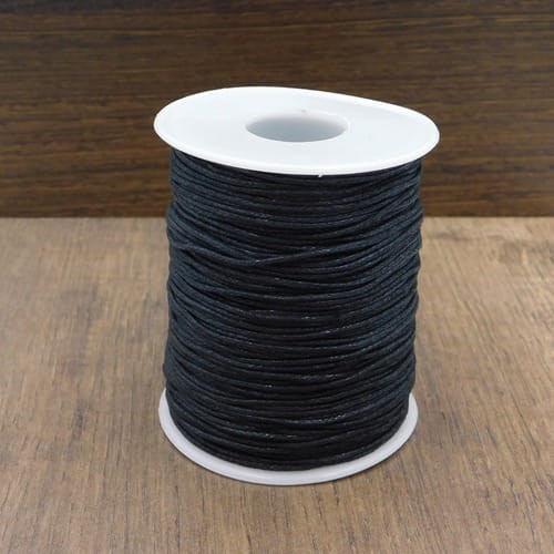 sznurek-bawelniany-woskowany-1mm-czarny-90m-przesuwne