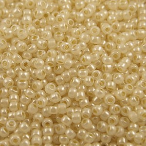 TOHO Round 11/0 Ceylon Rice Pudding (10g)