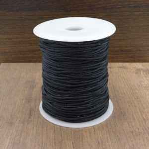 Sznurek bawełniany woskowany 1.5mm czarny (szpula około 90 metrów)