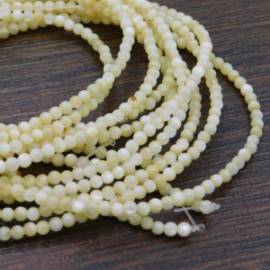 Masa perłowa barwiona kuleczki 2.5mm żółte (sznur 160szt.)