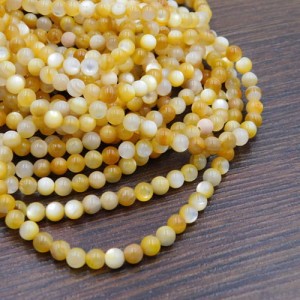 Masa perłowa barwiona kulki 4mm miodowe (sznur 95szt.)