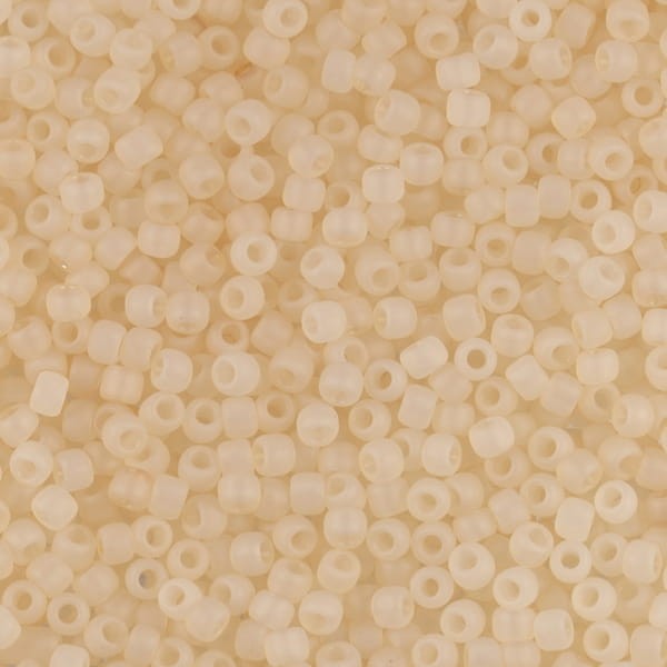 koraliki-toho-round-11-0-ceylon-frosted-lt-ivory-matowa-kosc-sloniowa