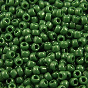 Koraliki TOHO Round 8/0 Opaque Pine Green (10g)