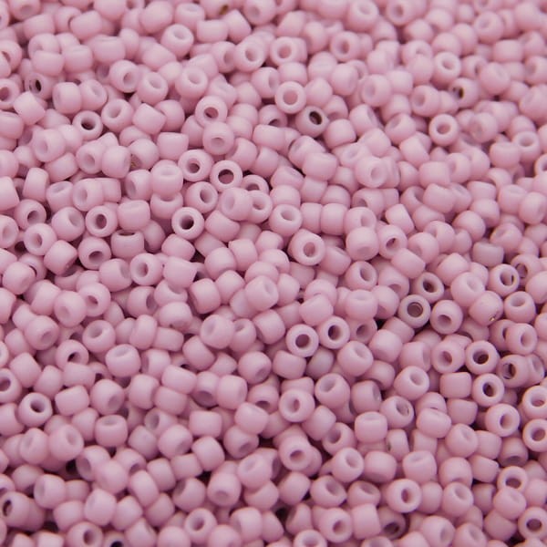 koraliki-toho-15-0-opaque-frosted-plumeria-beading-sutasz
