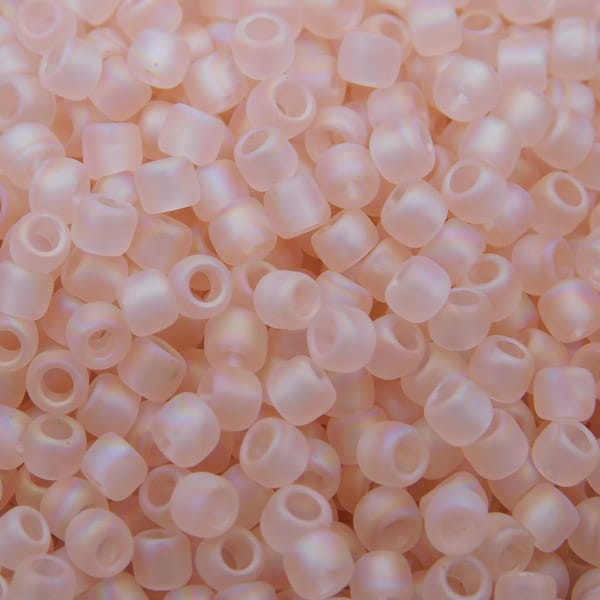 TOHO Round 8/0 Transparent-Rainbow-Frosted Rosaline (10g)