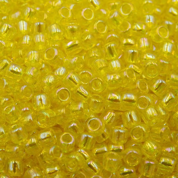 TOHO Round 8/0 Transparent-Rainbow Lemon (10g)