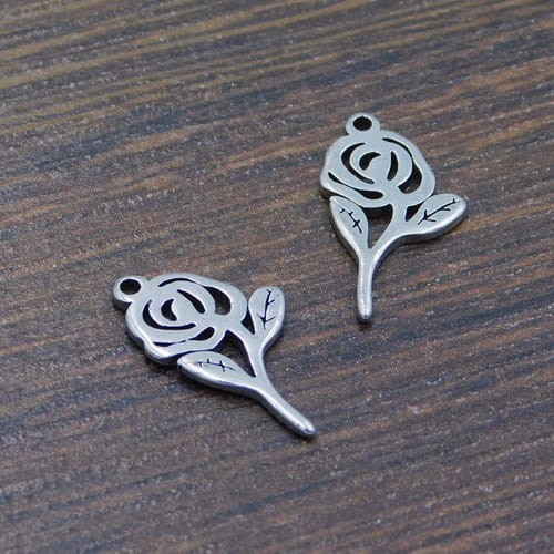 Zawieszka róża stal nierdzewna 17x9x1mm ciemna srebrna (1szt.)
