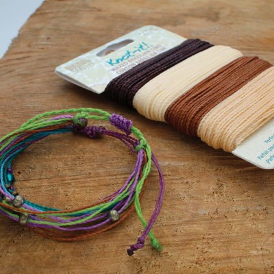 sznurek-poliestrowy-woskowany-knot-it-beadsmith-1mm-java-vibes-supelkowanie